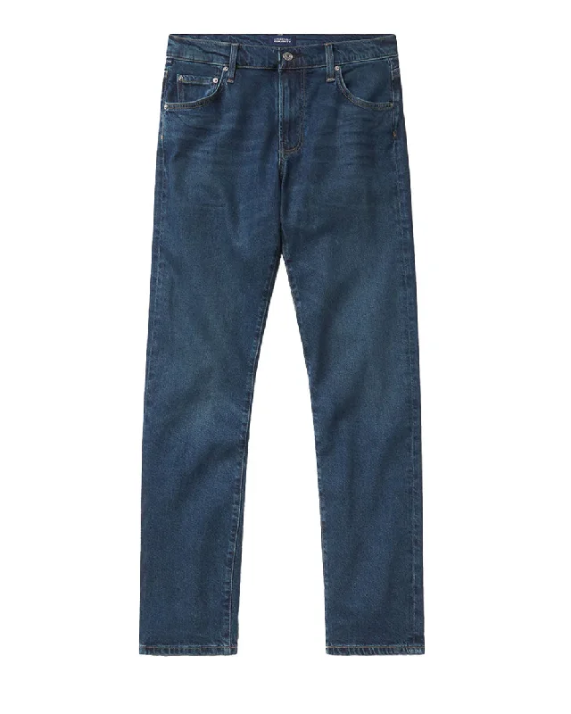 Flexible Men's JeansLondon Tapered Slim Fit Jean in All Roads