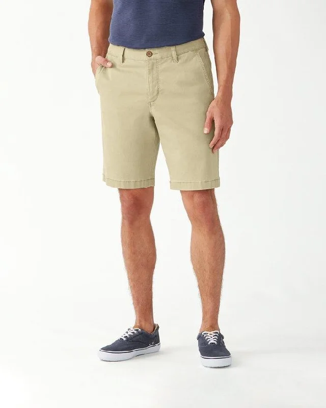 Men's Tapered Pants for a Slimming EffectTOMMY BAHAMA BORACAY 10 SHORT