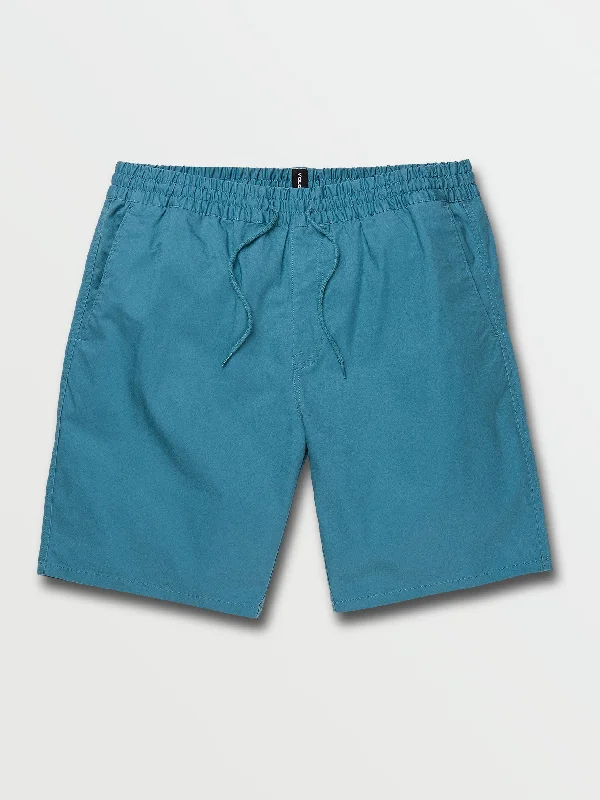 Men's Pants with Contrast Fabric PanelsCleaver Elastic Waist Stretch Shorts - Stormy Blue