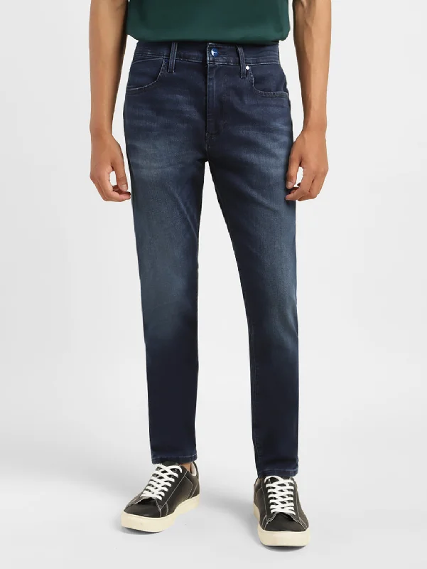 Modern Ripped and Distressed Men's JeansMen's 512 Slim Tapered Fit Jeans