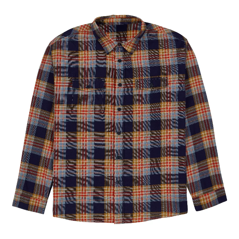 Men's Crew Neck T-Shirts for Everyday WearMen's Long-Sleeved Buckshot Shirt