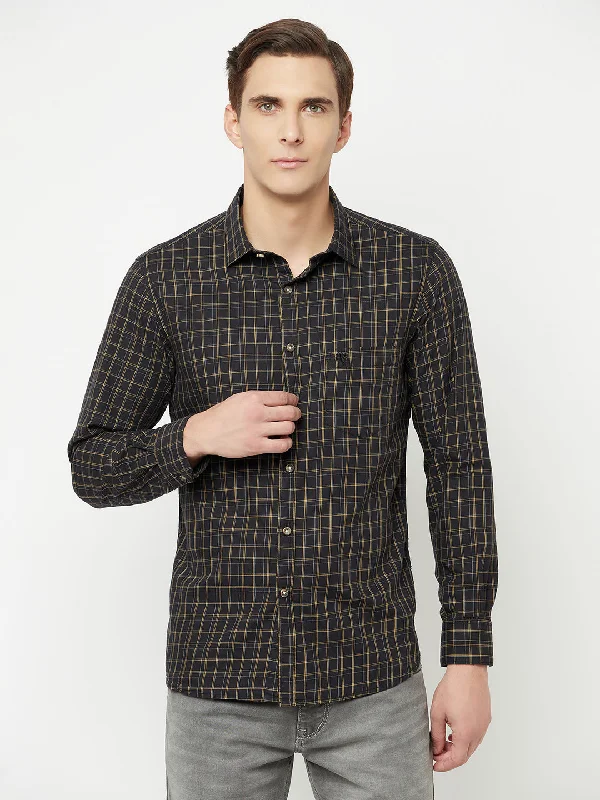 Men's Performance Fabric Shirts for All-Day ComfortMen's Black Casual Medium Checks Full Sleeve Shirt