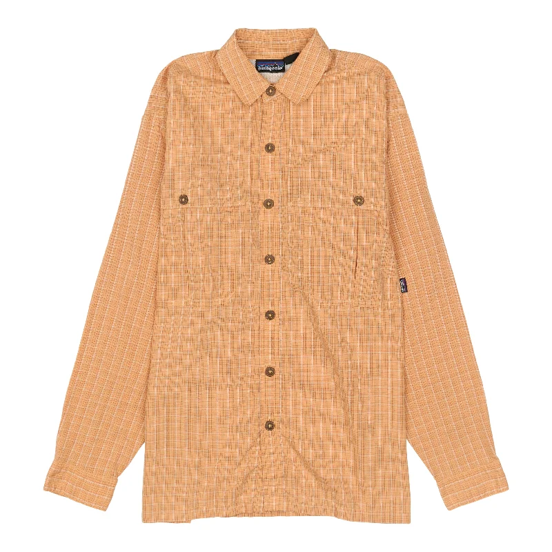 Men's Pocket T-Shirts for Added FunctionalityM's Long-Sleeved Tropical Flats Shirt