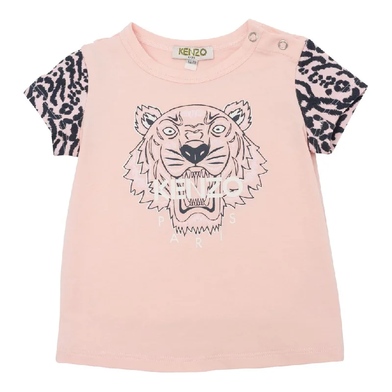 Men's Shirts with Single-Breasted DesignsPink Striped Tiger Logo T-Shirt