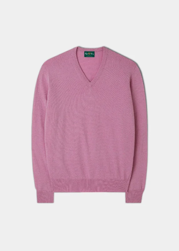 Men's Patterned Pants with ChecksMen's Geelong Lambswool Vee Neck Jumper in Pink Haze - Regular Fit Men's Patterned Pants with ChecksMen's Geelong Lambswool Vee Neck Jumper in Pink Haze - Regular Fit